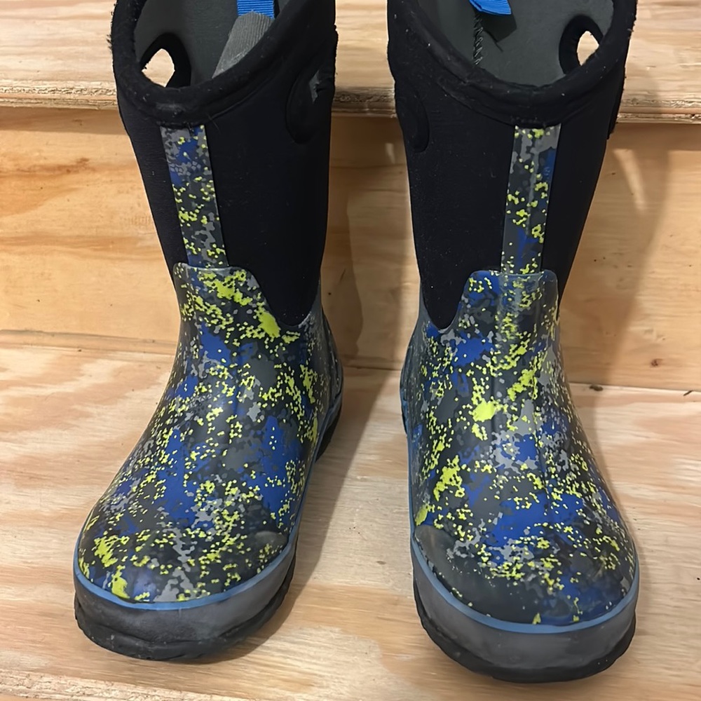 Bogs snow boots, water proof, insulated.